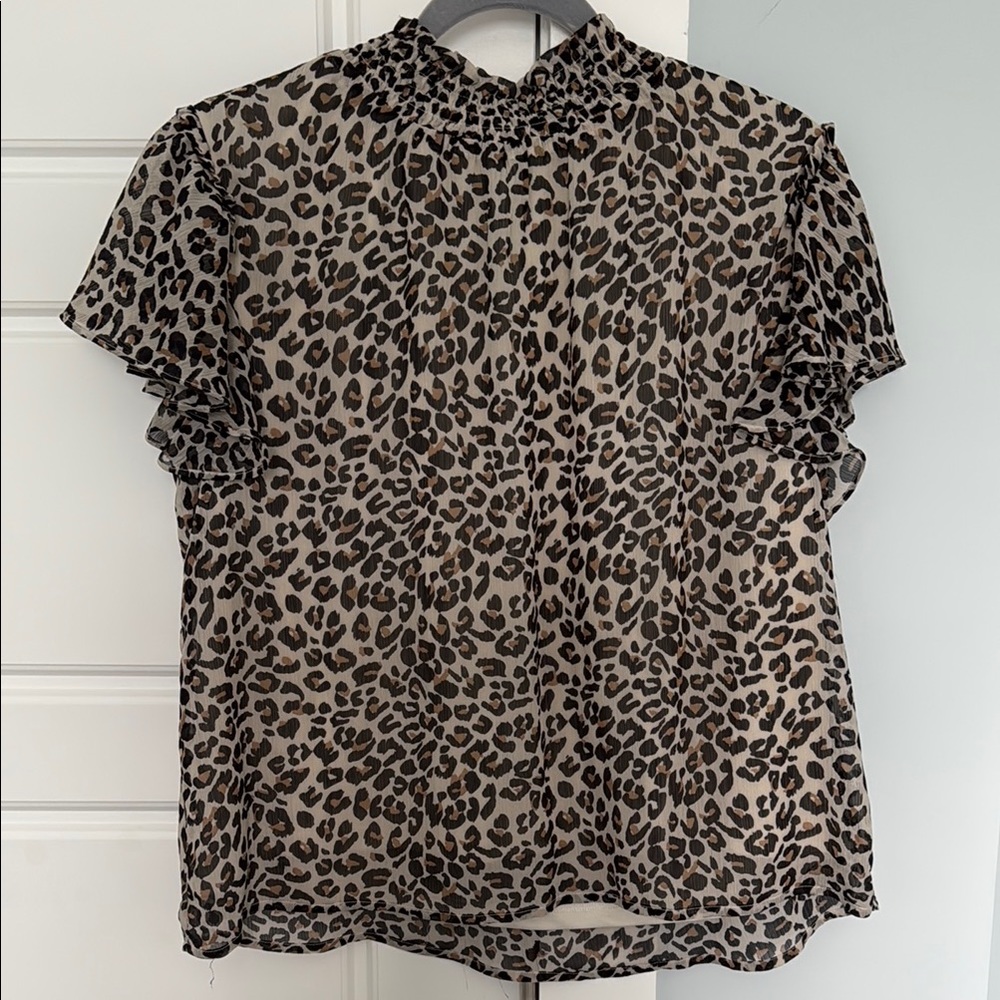 Flutter Sleeve Leopard Print Women's Top - Sz Medium (Fits like a small)